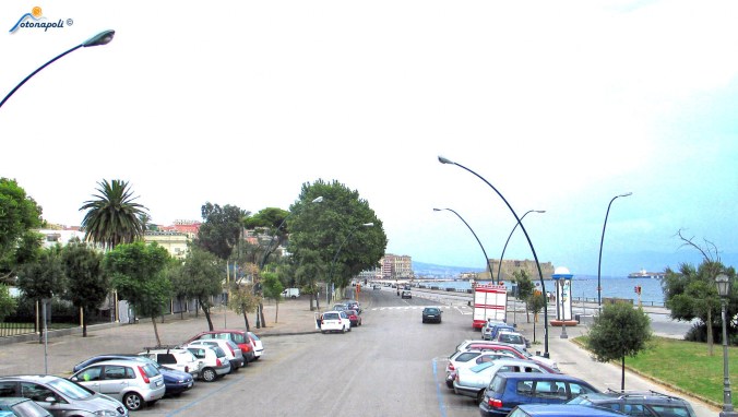 005-dohrn-a-viale-da-piazza-della-repubblica-per-via-f-caracciolo